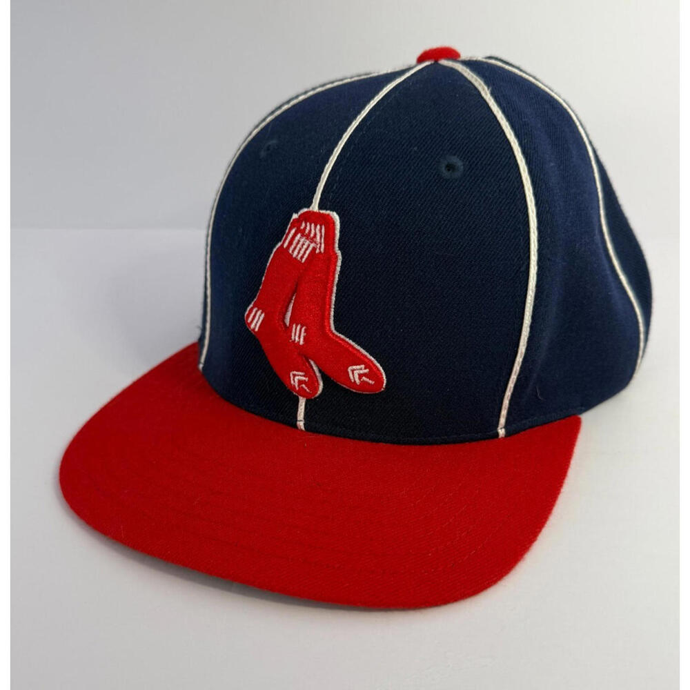 Boston Red Sox Hat SnapBack Cap American Needle Socks Logo Green Bill MLB Base